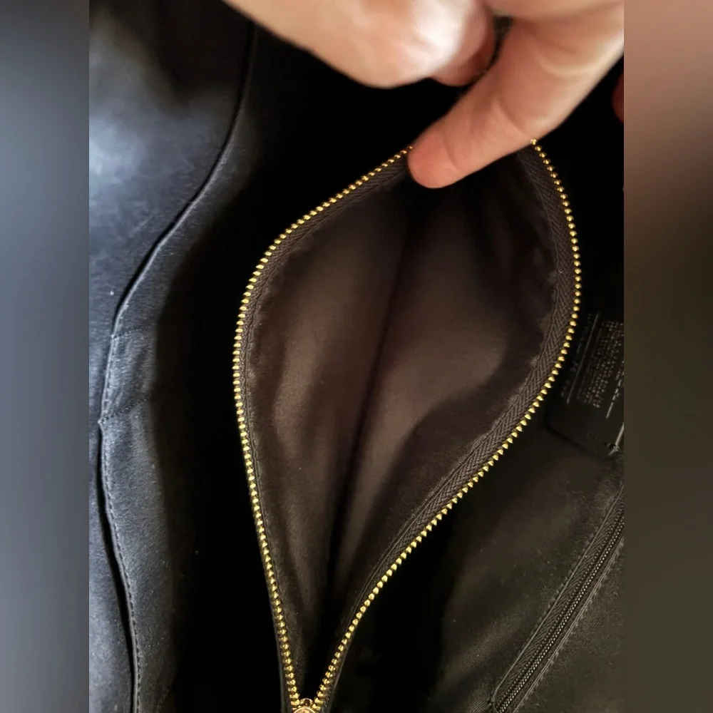 *NWT* Coach  Drawstring Carryall Tote *COA* - Picture 7 of 12